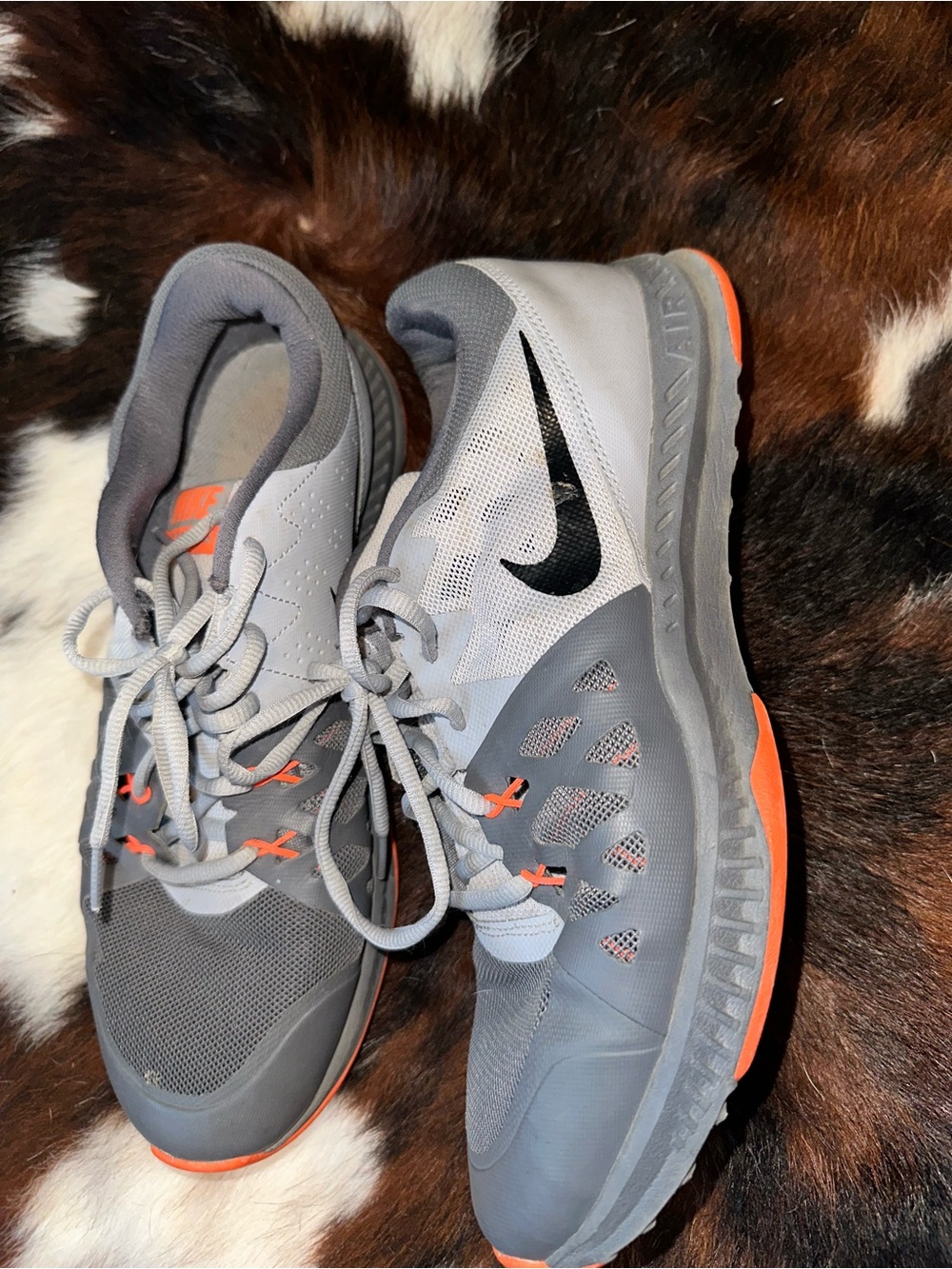 Nike Men's Gray & Orange Cross-Training Sneakers